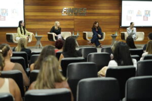 Conecta Mulher promove reflexão sobre exaustão silenciosa e saúde mental feminina